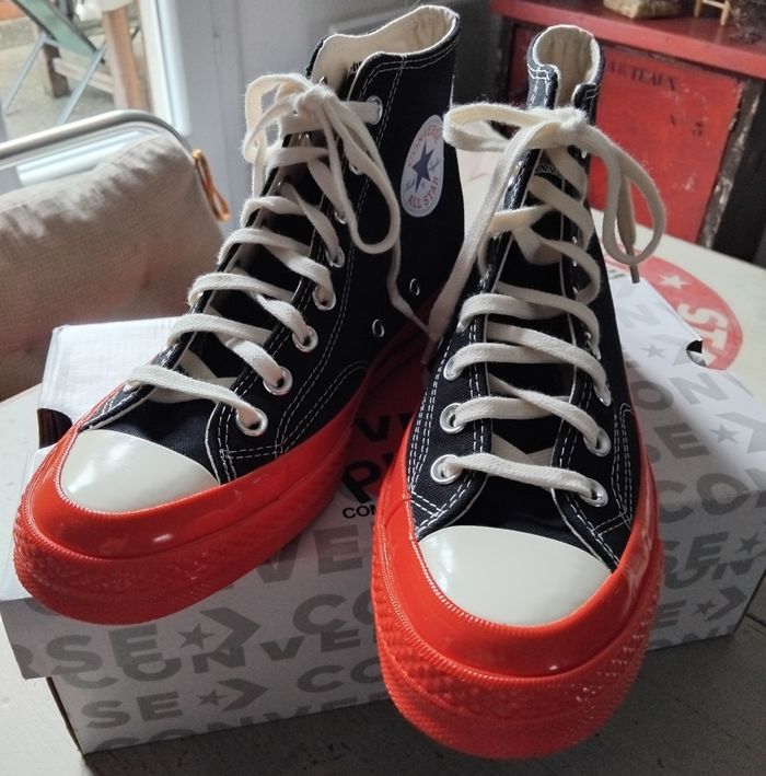 Baskets montantes COMME DES GARÇONS Play X Converse. - photo numéro 2