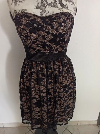 Robe Dentelle bustier T38