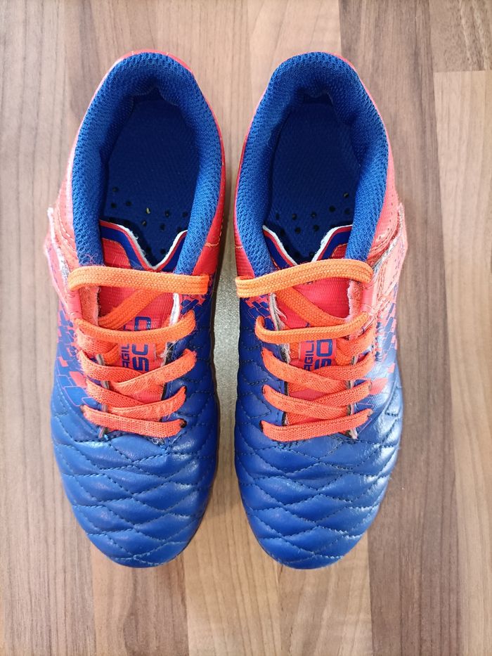 Crampons chaussures foot kipsta 30 bleu et orange - photo numéro 3
