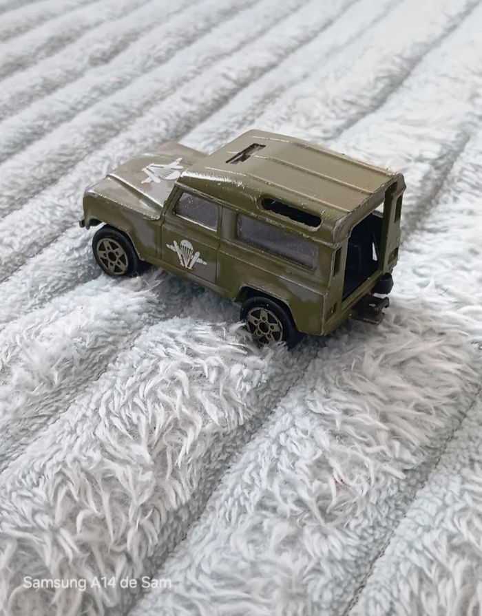 Land rover majorette - photo numéro 2