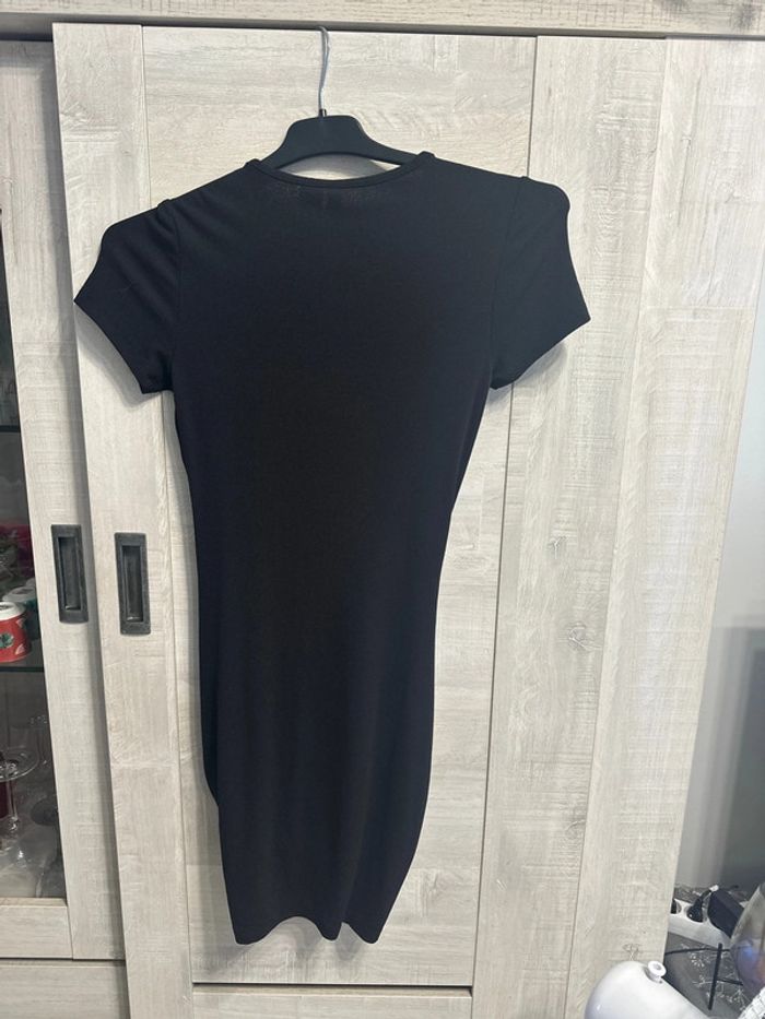 Robe noire taille XS - photo numéro 2