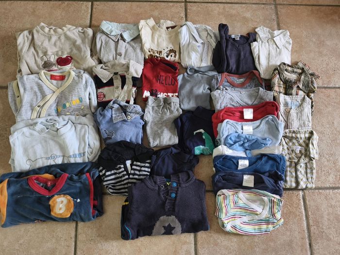 Lot vêtements garçon 6 mois hiver.