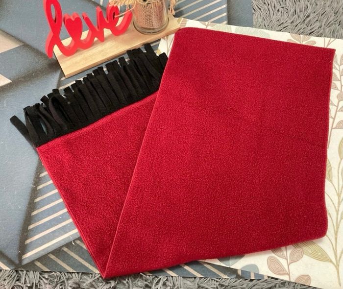 2 écharpes : 1 bleue / 1 bordeaux - photo numéro 4