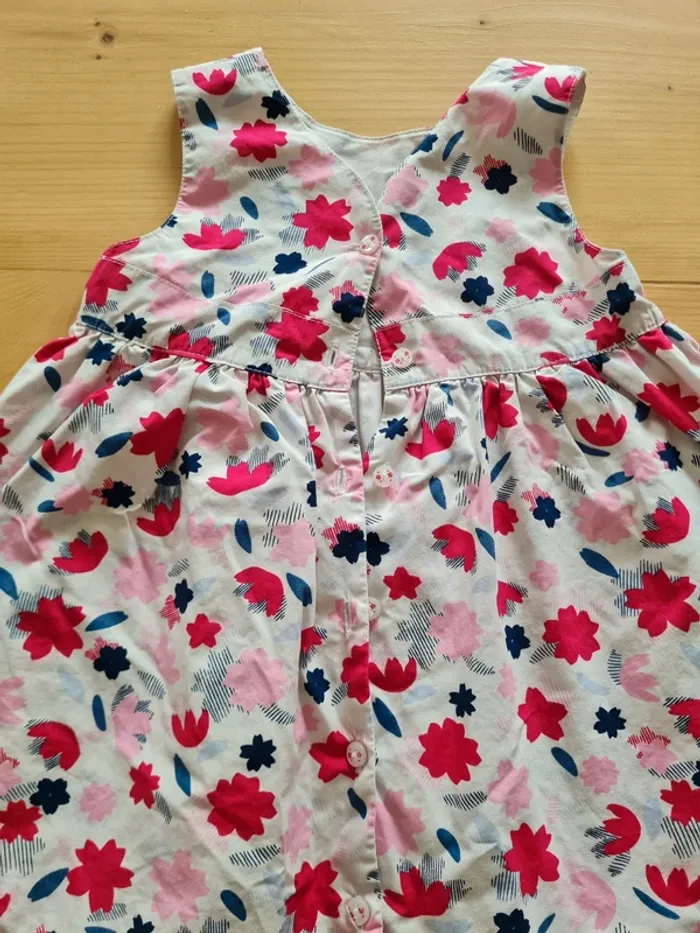Robe et couche culotte 24 mois - photo numéro 2