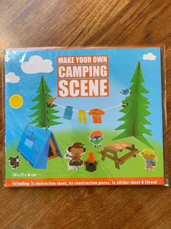 Jeux de fabrication camping en carton. Neuf.