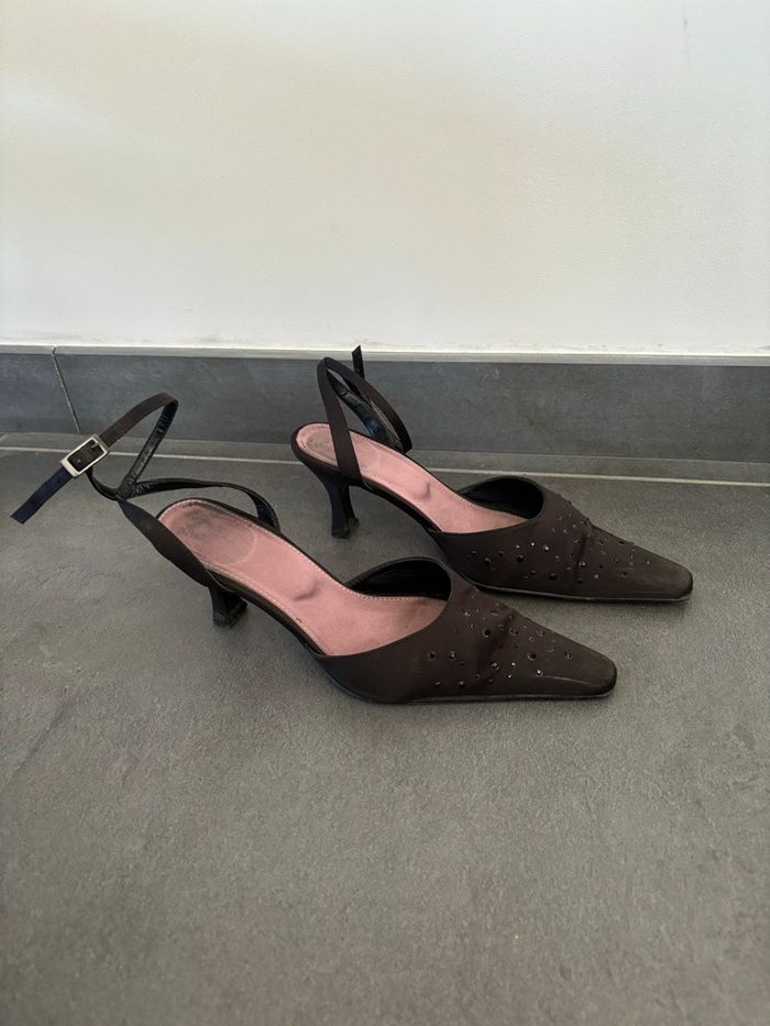 Talons noirs élégants pointure 37 - photo numéro 3