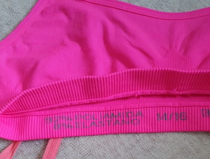 Lot brassières neuves 14.16 ans - photo numéro 3