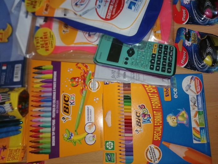 Gros lot fournitures scolaires collegien neuf - photo numéro 10