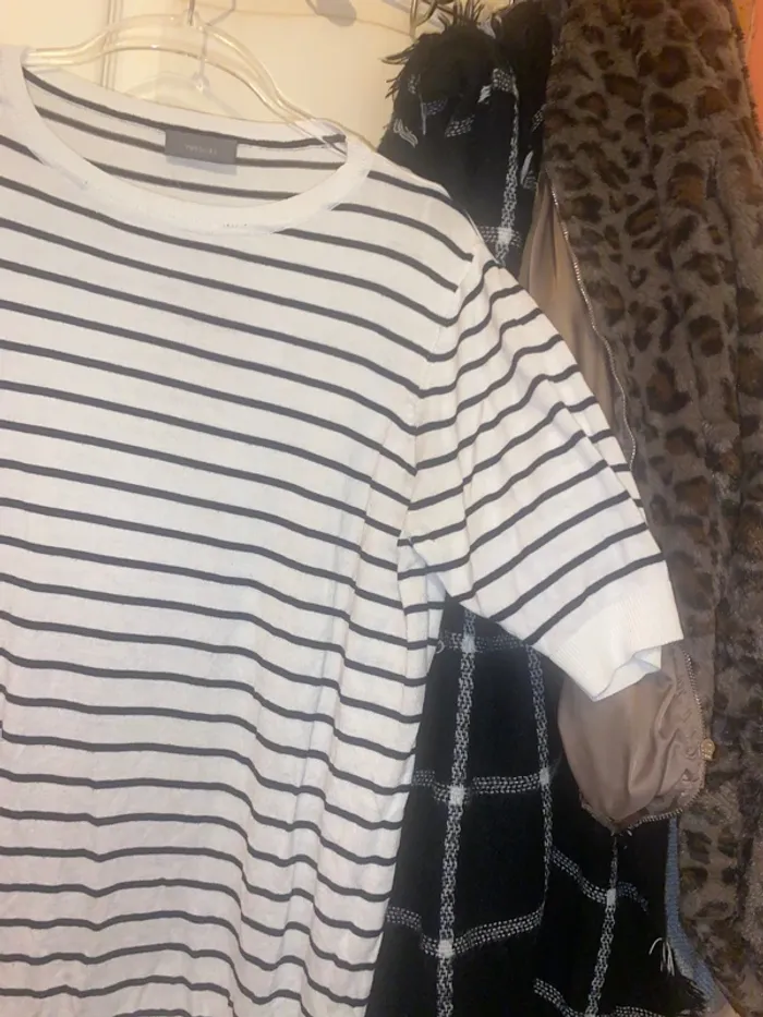 T shirt yessica - photo numéro 3