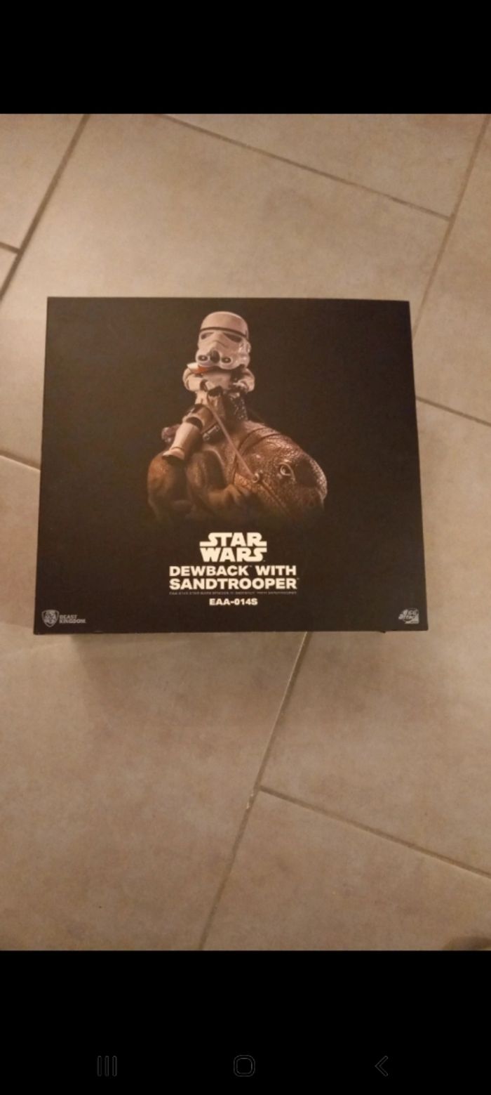 Figurine star wars with santrooper