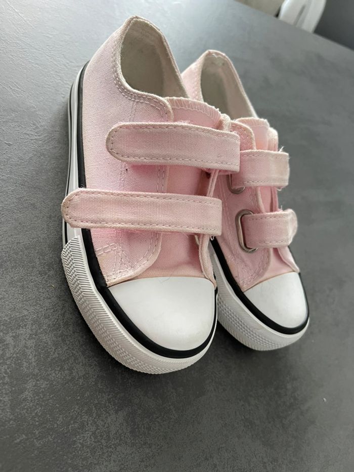 Chaussures roses fille