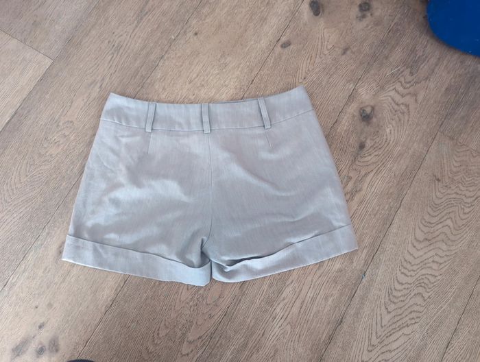 Short gris la city 40 - photo numéro 3