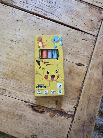 🎒 Lot de 5 stylos gel Pokémon – ultra stylés pour l’école !
