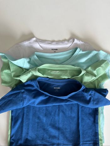 Lot de 4 t-shirts unis 3 ans