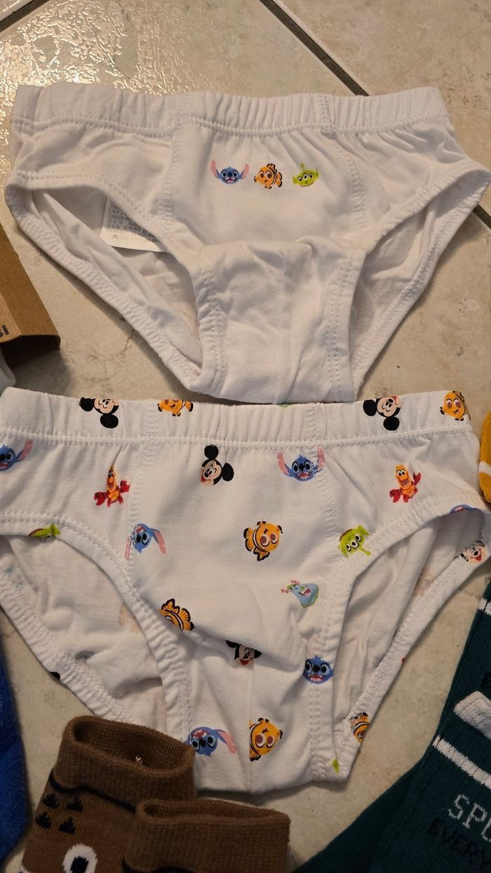 😍🤩 superbe lot maillots de corps, slips, socquettes, chaussettes  3 ans garçon 🤩😍 - photo numéro 3