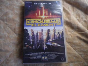 LE CINQUIEME ELEMENT