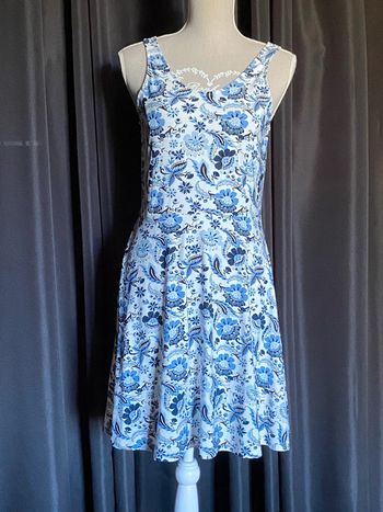 Robe patineuse à fleurs