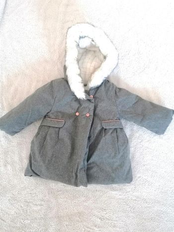 Joli manteau gris à capuche 12 mois fille