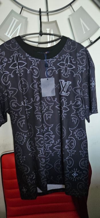 T-shirt Louis Vuitton neuf