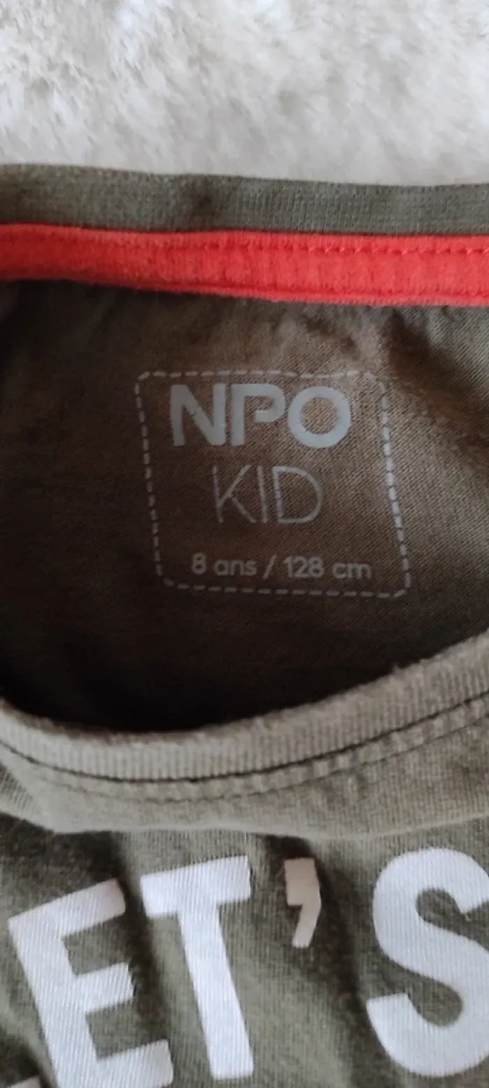 🐼T-shirt manches longues 8 ans 128 cm NPO très bon état 🐼 - photo numéro 3