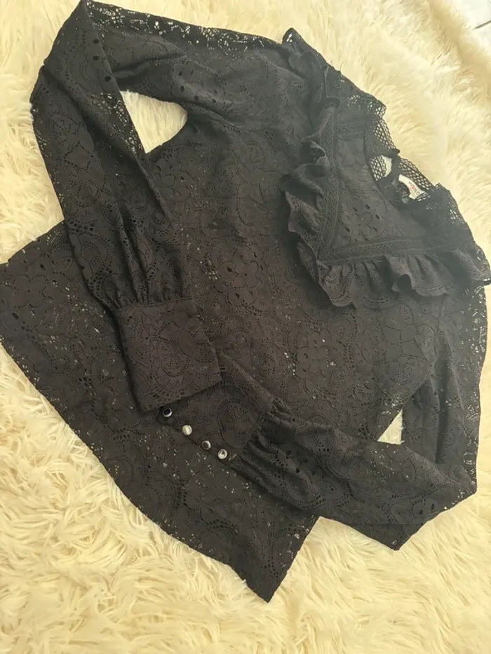Chemise noire - photo numéro 2