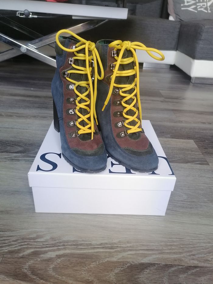 Bottines bleu, noir et bordeaux à talons épais avec lacets jaunes - Taille 39 - Luciano Barachini - photo numéro 9