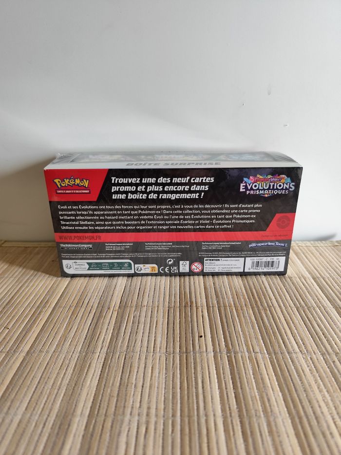 Boîte surprise évolution prismatique Pokémon scellée neuve - photo numéro 3