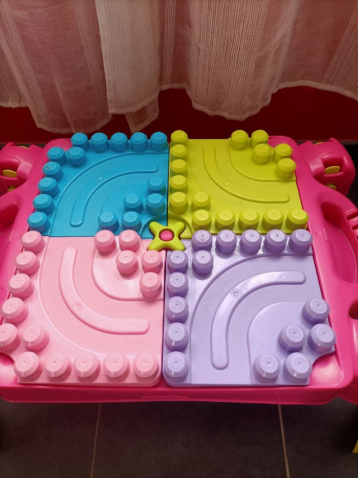 Table pliante princesse mega Bloks - photo numéro 4