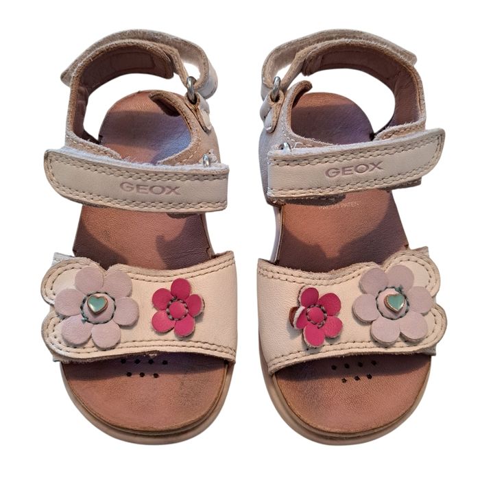 Sandales Geox fille p.23 BE