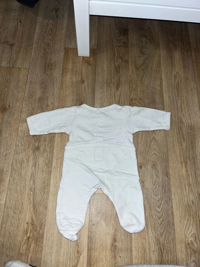 Pyjama 3 mois - photo numéro 3