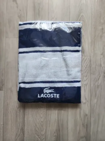 Serviette drap de bain lacoste