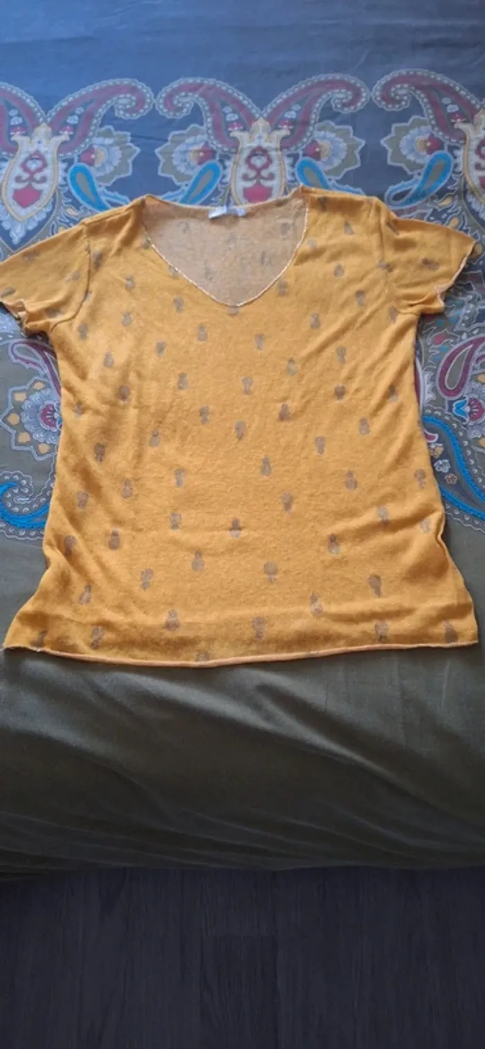 Tee shirt