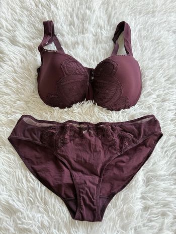 Ensemble sous vêtements darjeeling dentelle violet.