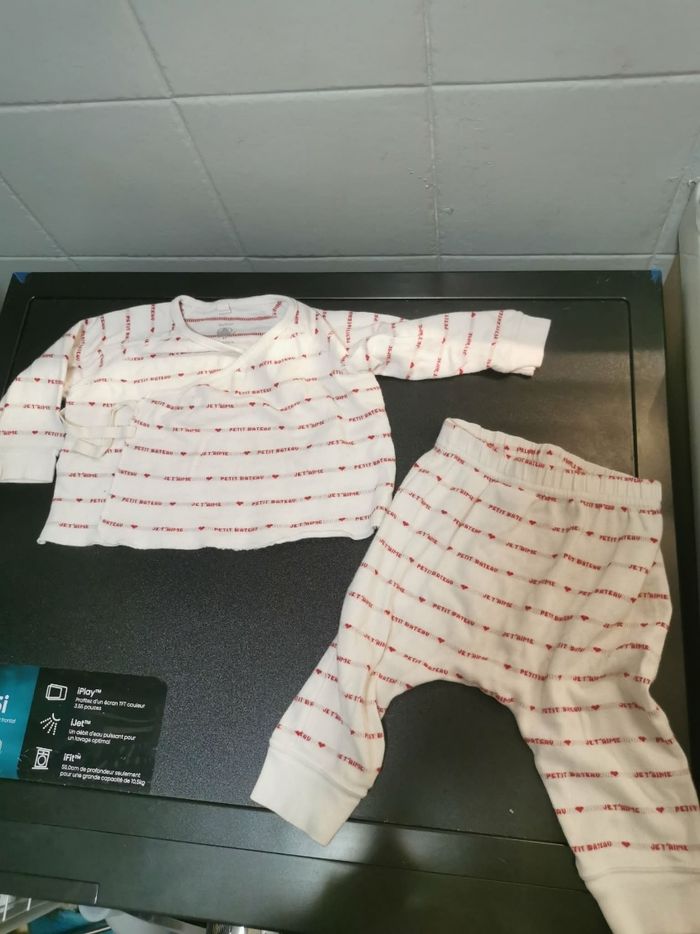 Ensemble petit bateau