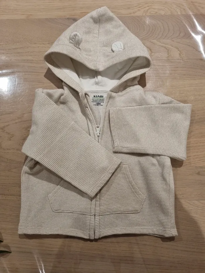 Gilet zippé 18M très peu porté - photo numéro 6