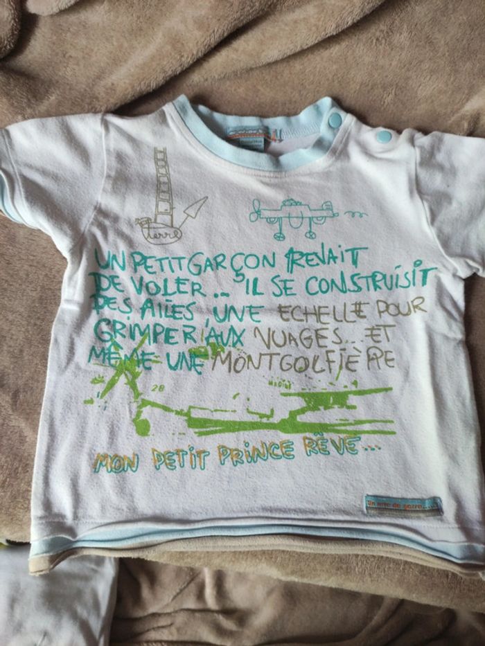 T-shirt 12 mois.