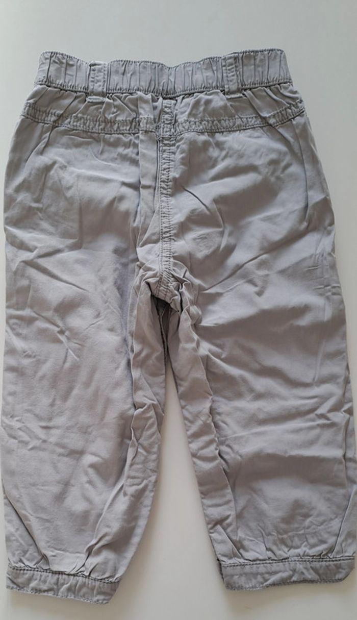 Lot de 2 pantalons fille Kiabi 18 mois - photo numéro 10