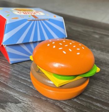Jeu en bois imitation fast food