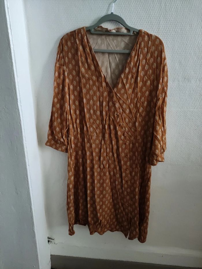 Robe moutarde
