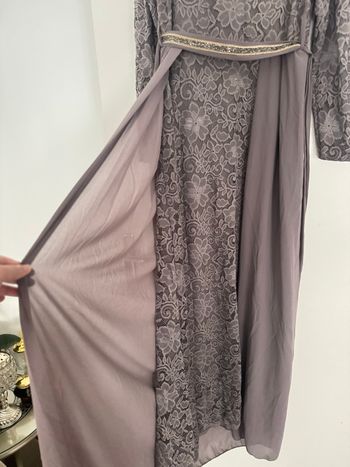 Magnifique Robe Longue en Dentelle - Mauve Vieux