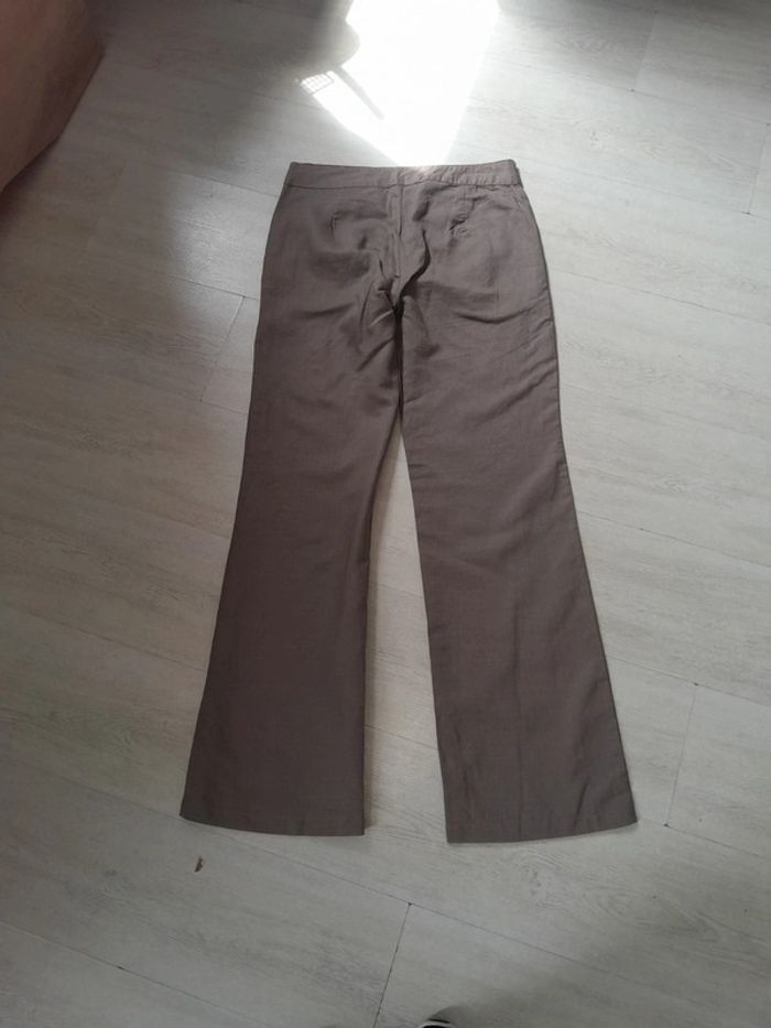 Beau pantalon large lin coton Larah createur modèle Nora taupe - photo numéro 2