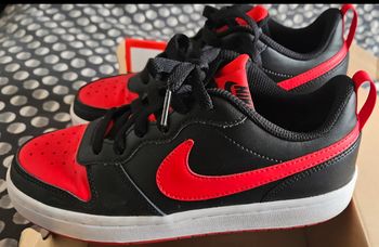 Chaussure Nike rouge