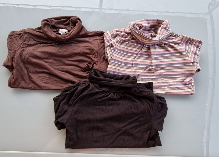 Lot de 3 tee shirt col roulé 6 ans en très bon état