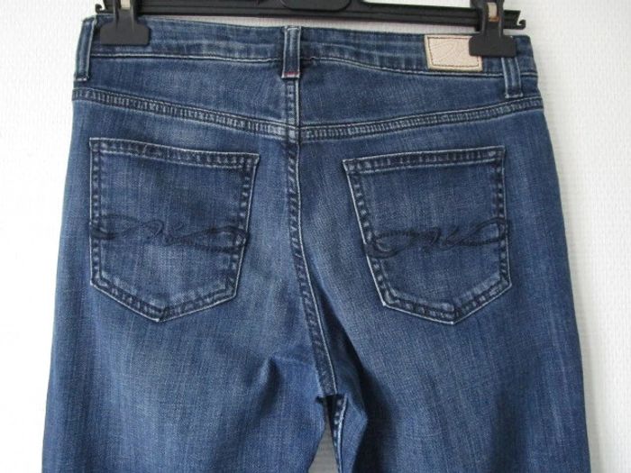 Jean Tommy Hilfiger 26/34 TBE - photo numéro 7