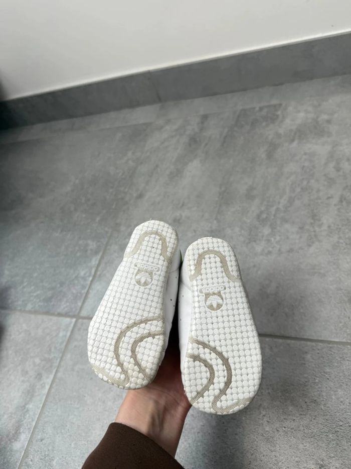 Baskets Adidas Stan Smith taille 19 unisexe super état - photo numéro 7