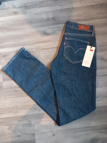Jean Levi's Bold curve Taille xs/34