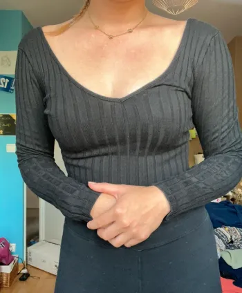 Crop top noir manches longues Bershka T.M – porté 1 fois