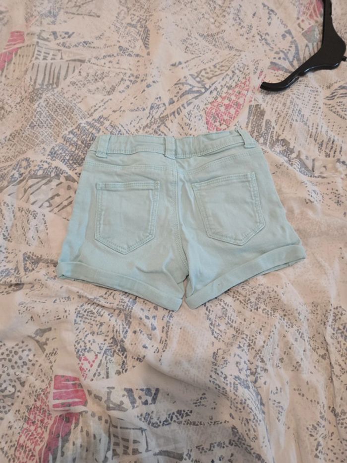 Short fille taille 4ans kiabi - photo numéro 2