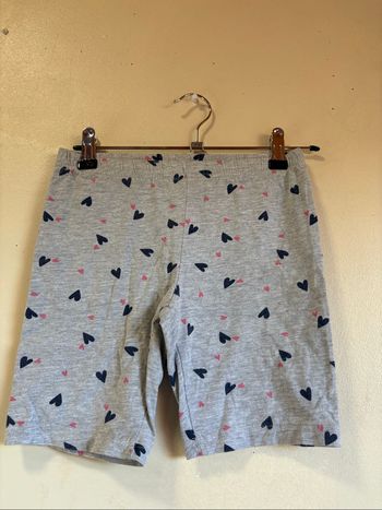 Short fille taille 134/140