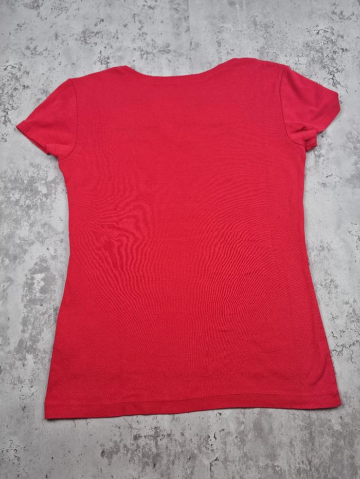 T-shirt Tommy Hilfiger rouge avec col fendu – Taille S Femme - photo numéro 7